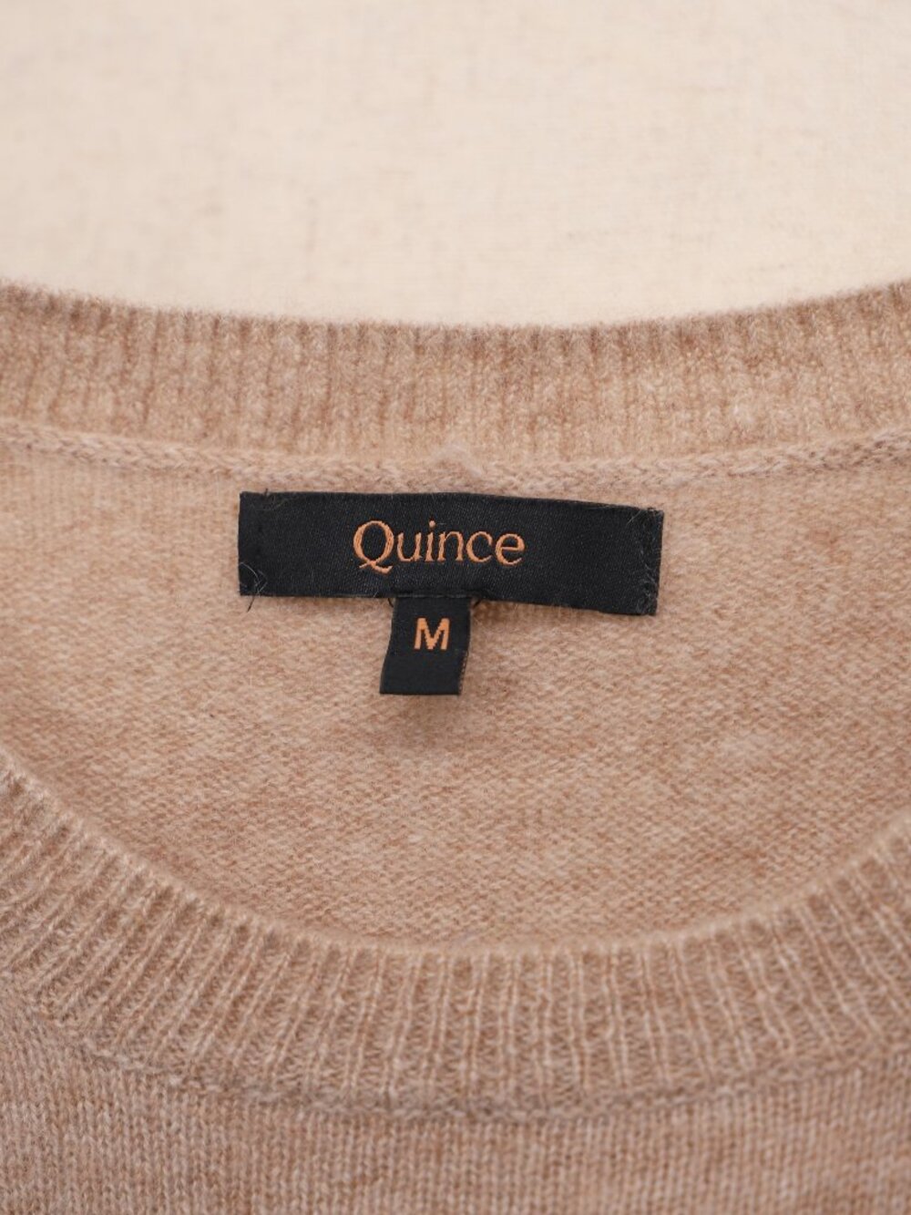 QUINCE Women's Mongolian Cashmere Crewneck Sweater in Oatmeal Size M - Picture 6 of 7